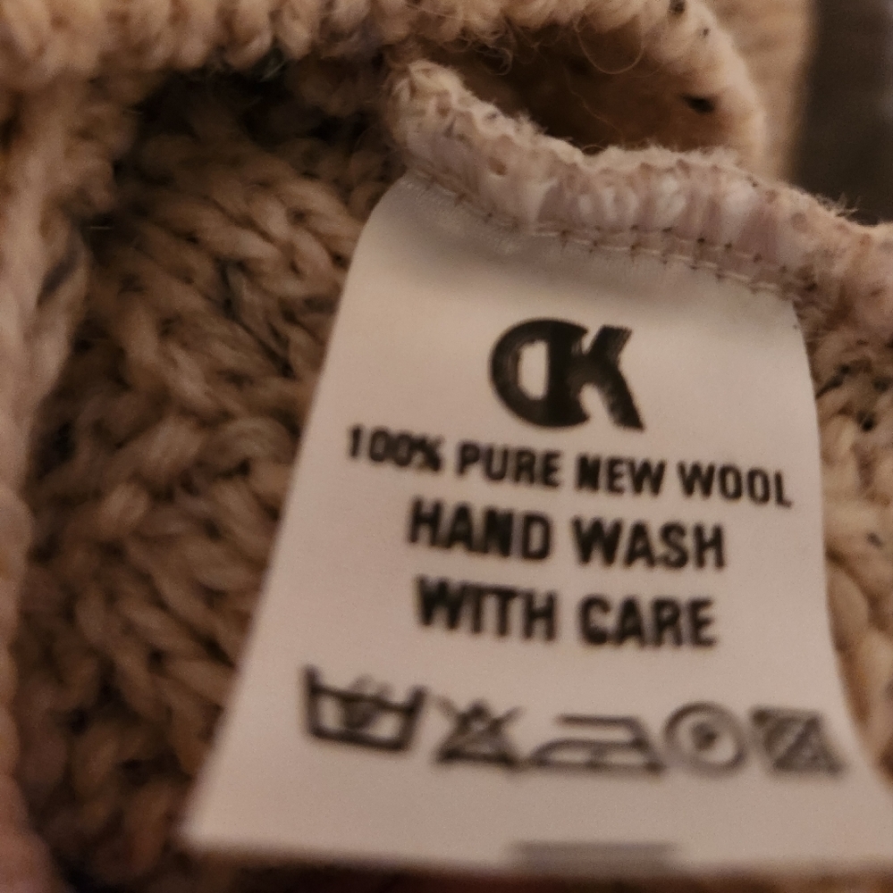 Callan Wool Sweater NWOT - Picture 4 of 16